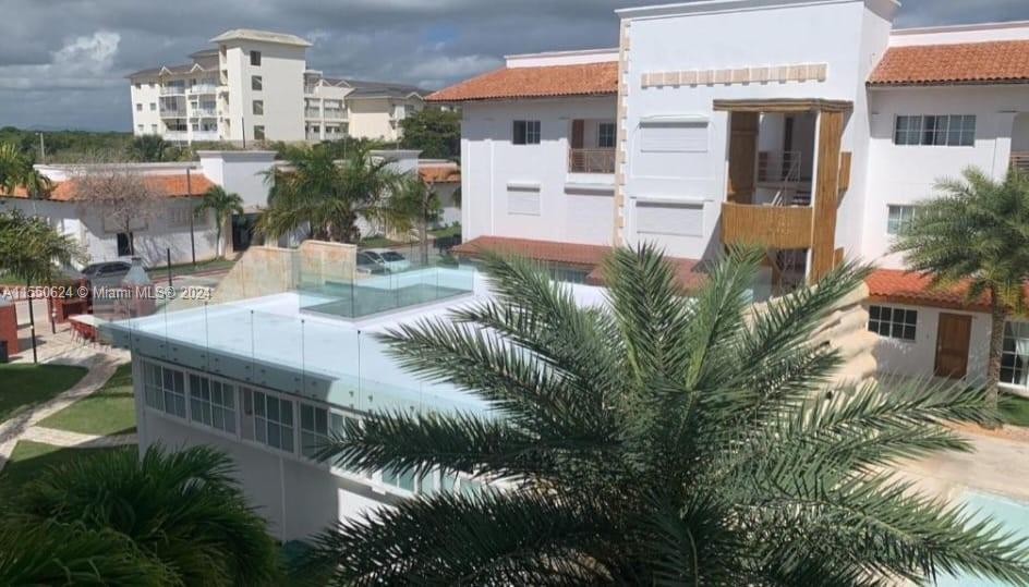 Great Condo Townhouse